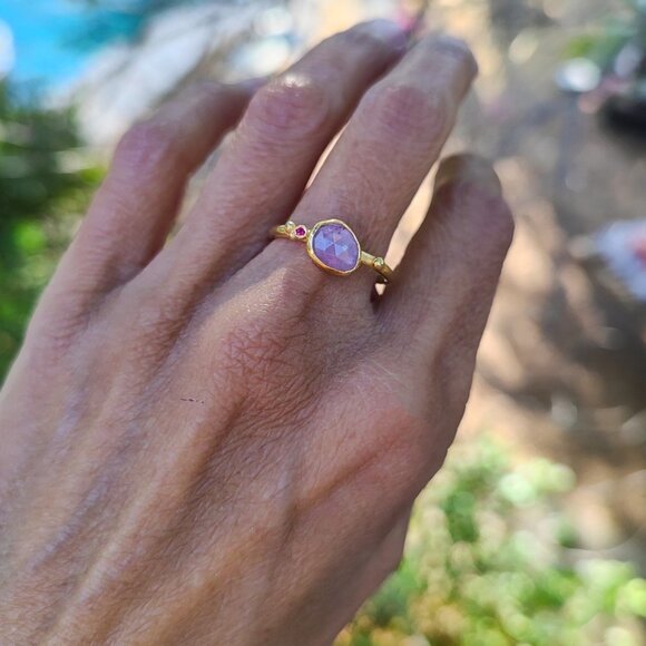 Sapphire ring. 14K Yellow gold ring with Pink Sapphire & small Ruby. Unique ring - Picture 14 of 14
